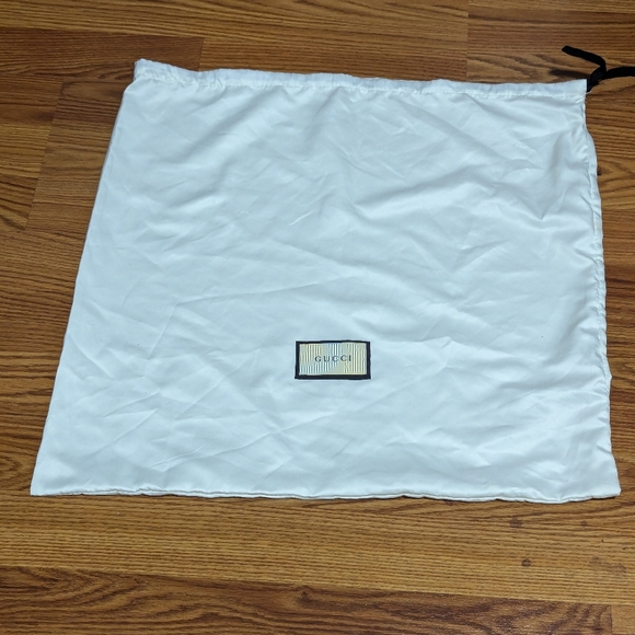 Gucci Pebbled Calfskin Medium Soho Chain Shoulder Bag Black - Picture 5 of 16